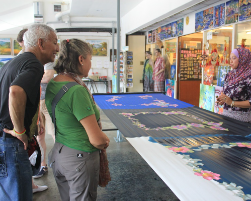 Country & Batu Cave Half Day Tour (Shared Tour)