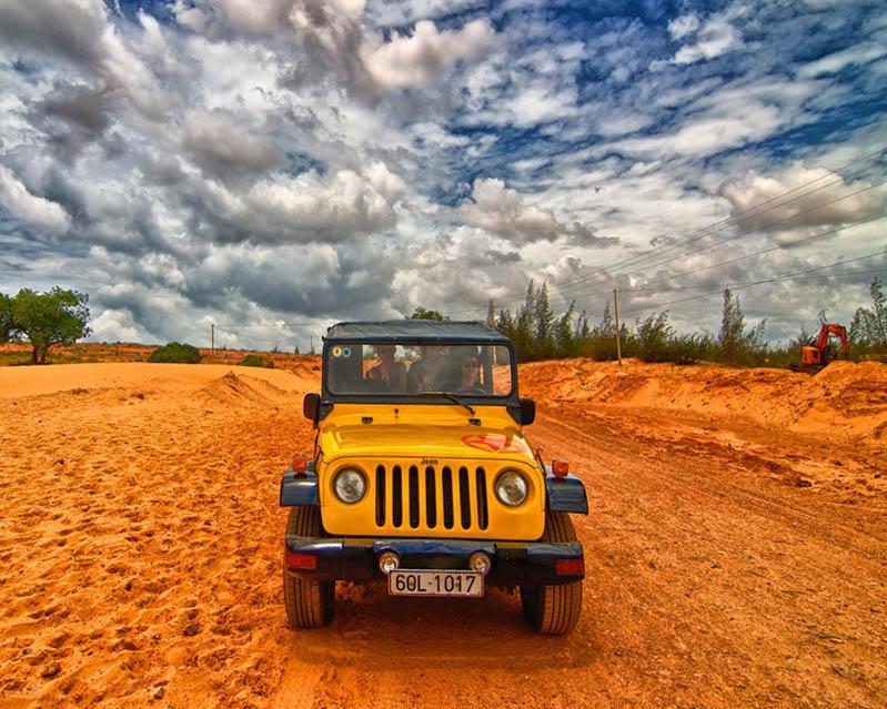 Mui Ne Jeep Safari with Bau Trang Excursion