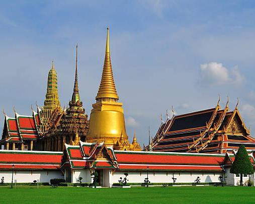 Unique Wat Pho Monk Chant & Grand Palace (Private)