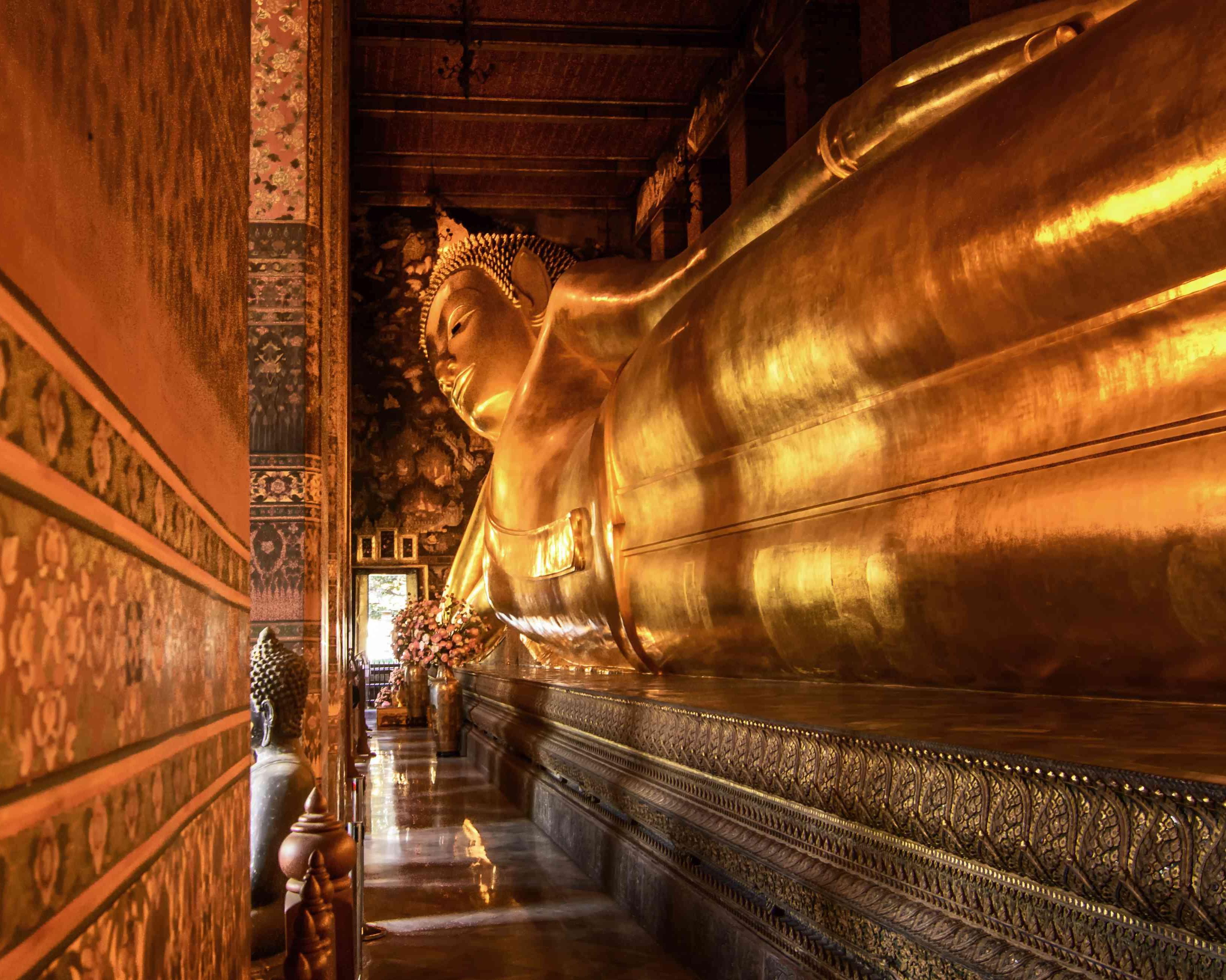 Unique Wat Pho Monk Chant & Grand Palace (Private)