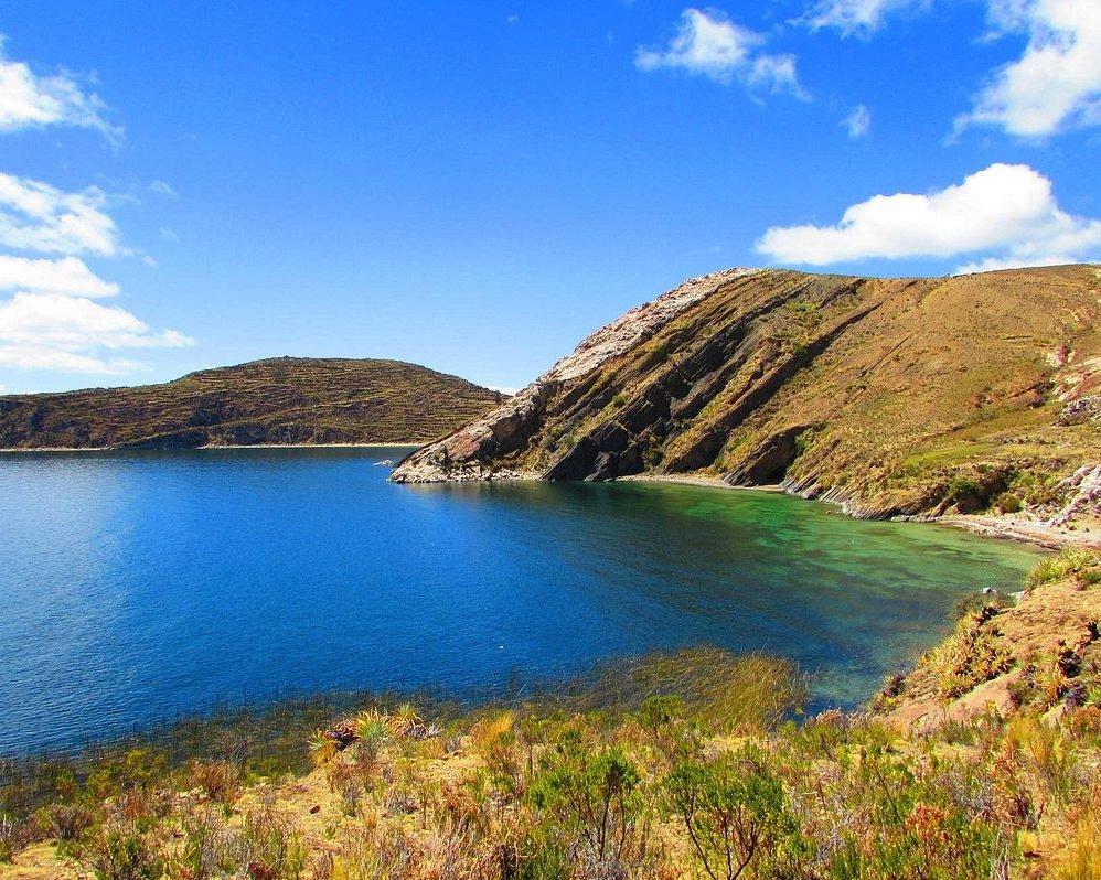 Excursión Copacabana e Isla del sol 2D/1N from US$178