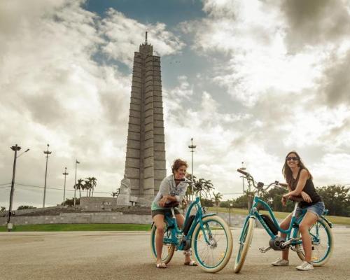 Halbtagesausflug "Havanna per E-Bike"