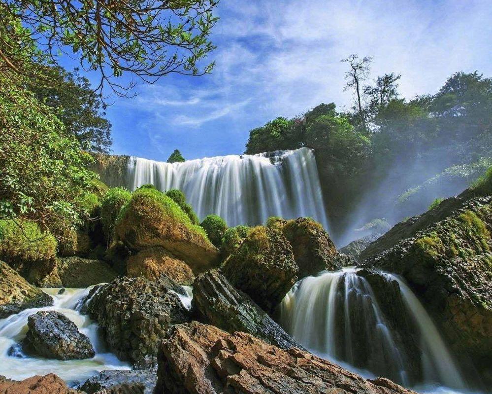 Half-day Elephant waterfall – Chicken village – Pongour waterfall – Peper farm Da Lat