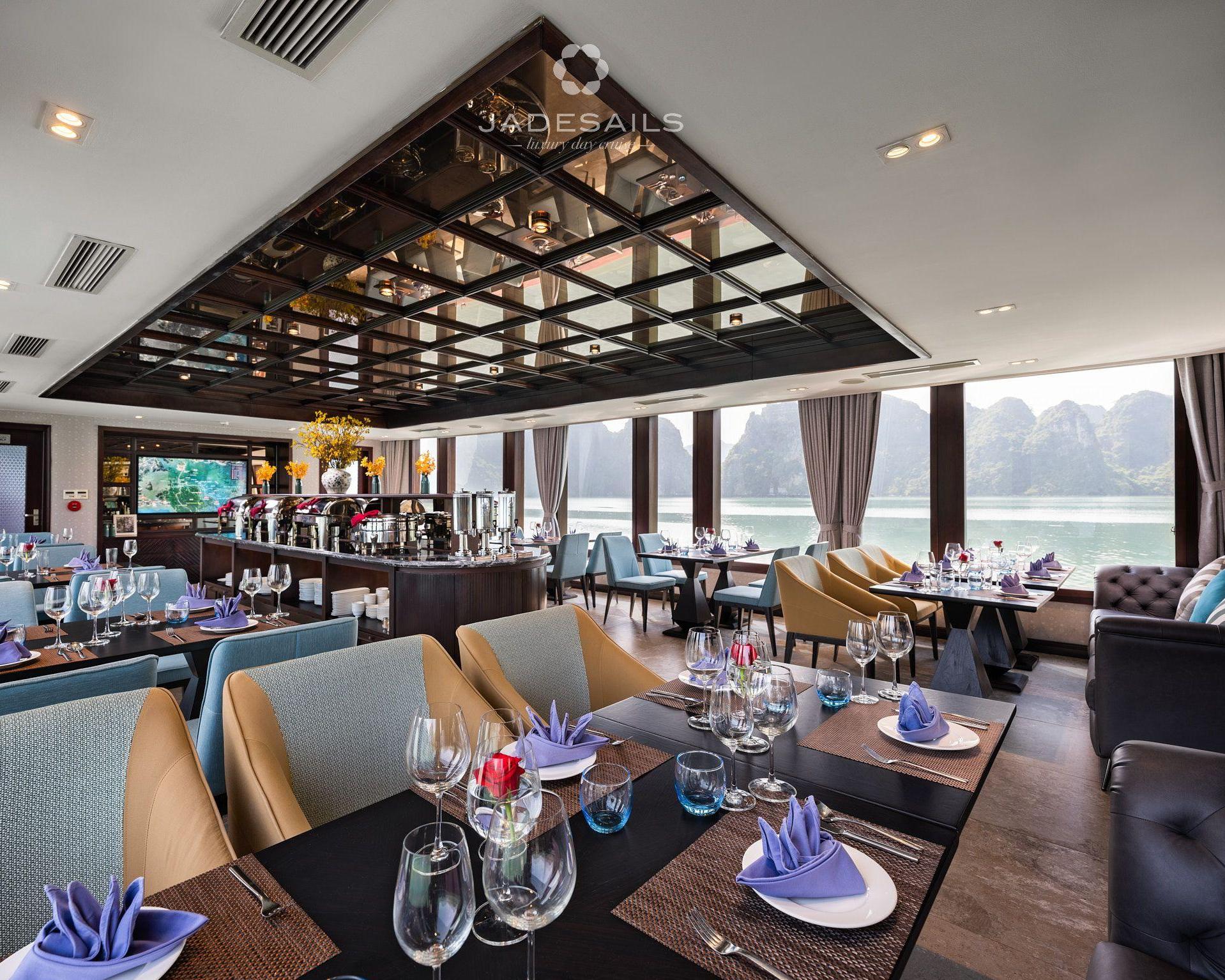 Jadesails Halong - Lan Ha Bay Day Trip (Top luxury day cruise)