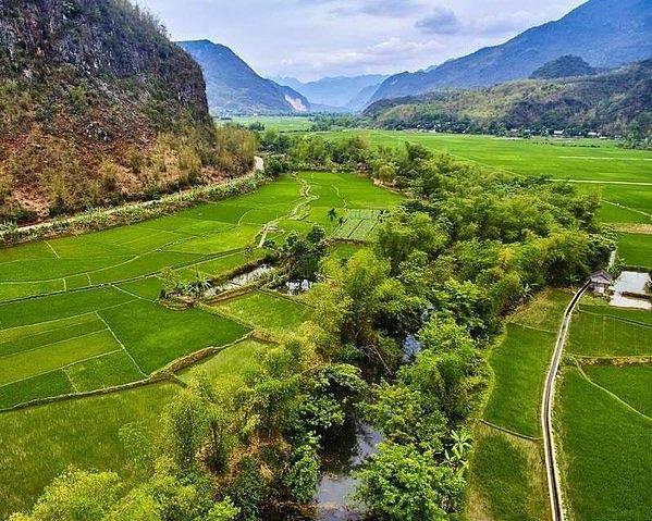 Half Day Biking Tour Discovering Mai Chau from Mai Chau Ecolodge