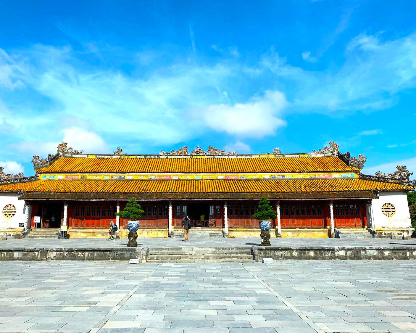 Half Day Hue Imperial Citadel Walking Tour - Small Group Tour