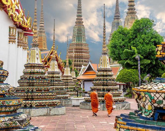 Unique Wat Pho Monk Chant & Grand Palace (Private)