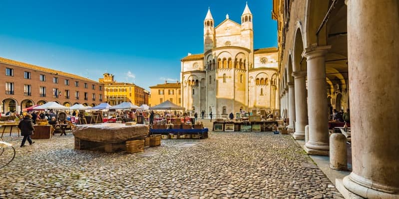 DÍA 5 - MIÉRCOLES: BOLONIA - MÓDENA - PARMA - BOLONIA