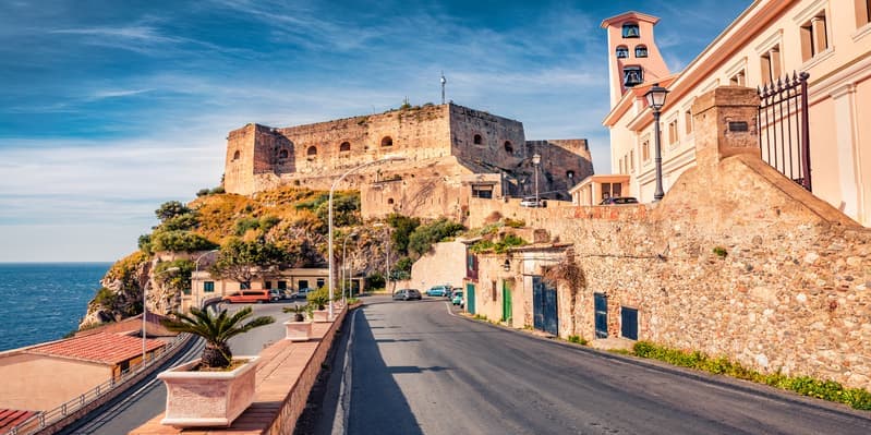 DÍA 2: LAMEZIA TERME, REGGIO CALABRIA