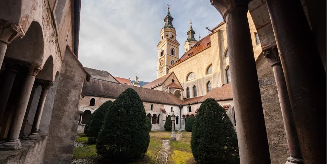 DÍA 4: BRESSANONE – CHIUSA – BOLZANO