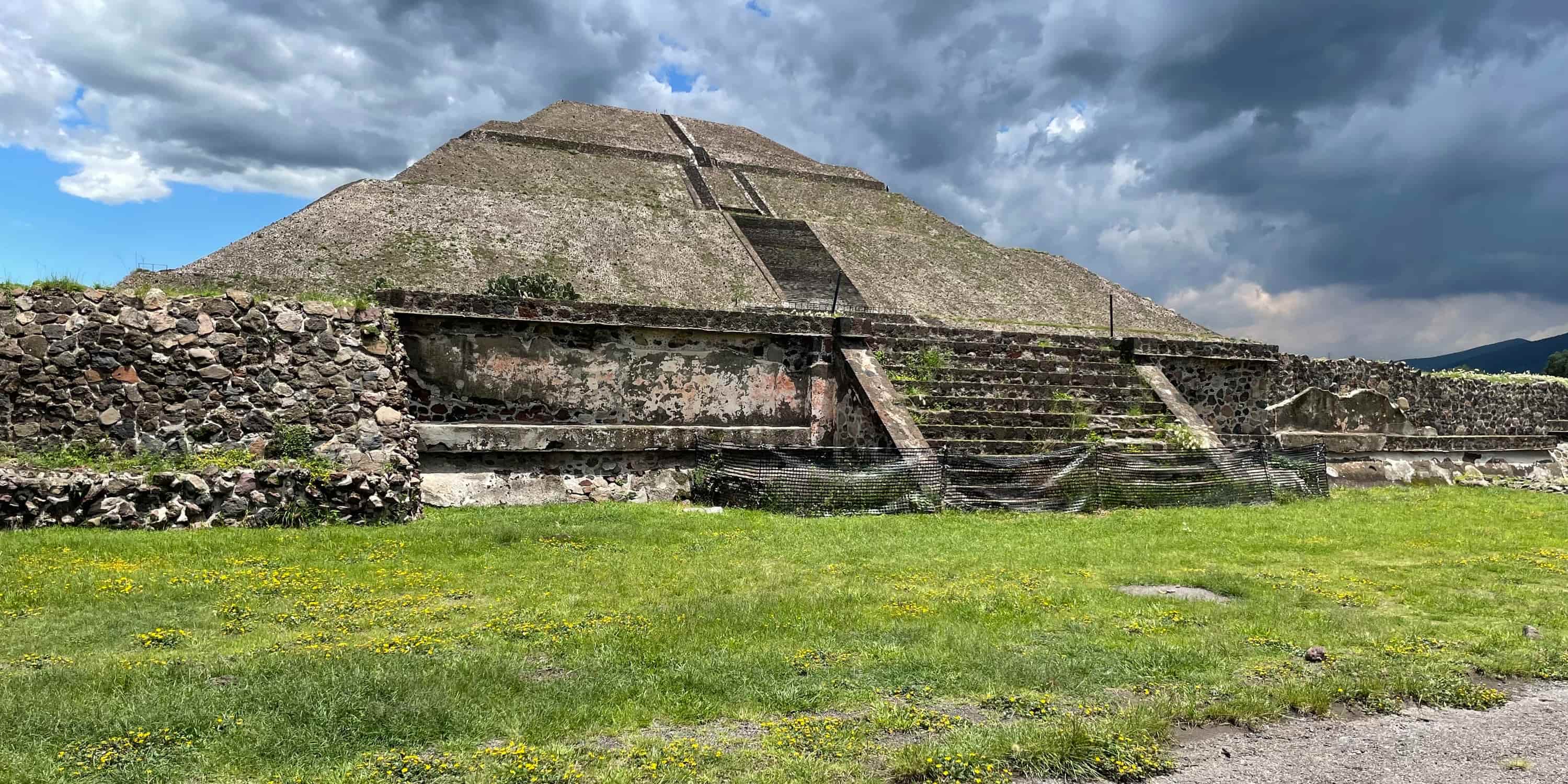 DÍA 05. (SÁB. 02 ENE.) BASÍLICA DE GUADALUPE Y PIRÁMIDES DE TEOTIHUACÁN