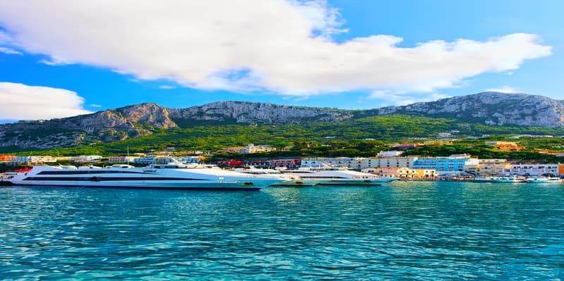 DIA 3: NÁPOLES - CAPRI - NÁPOLES