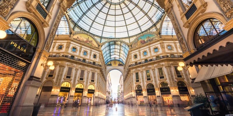 DÍA 9 - DOMINGO: MILÁN