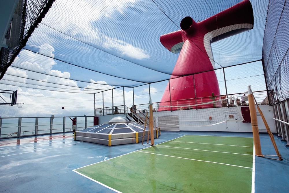 Carnival Valor
