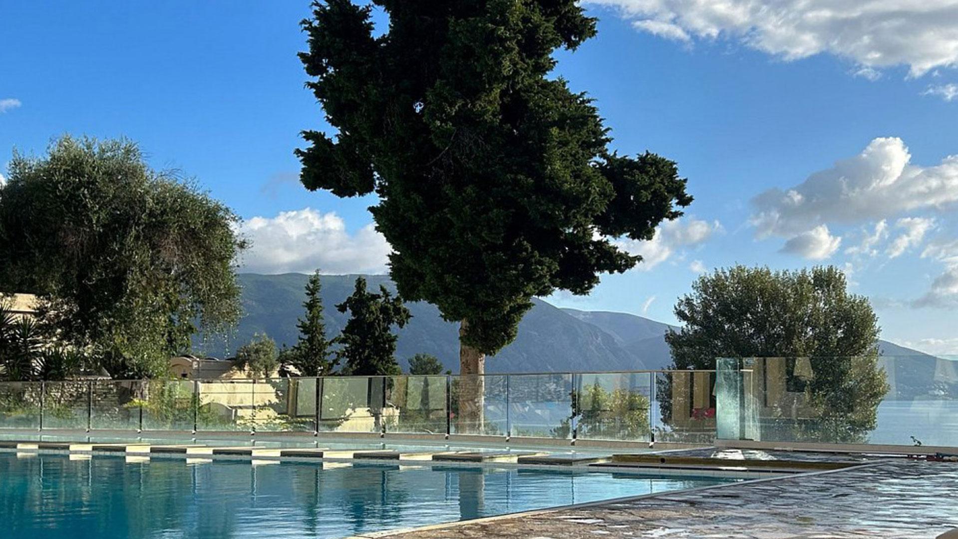 Grecotel LuxMe Daphnila Bay – Pushime ne Greqi