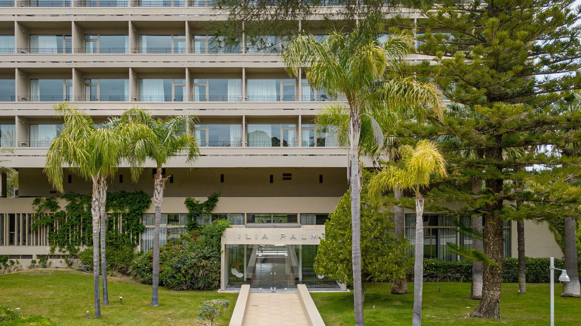 Grecotel LuxMe Palms – Resort Luksoz ne Korfuz