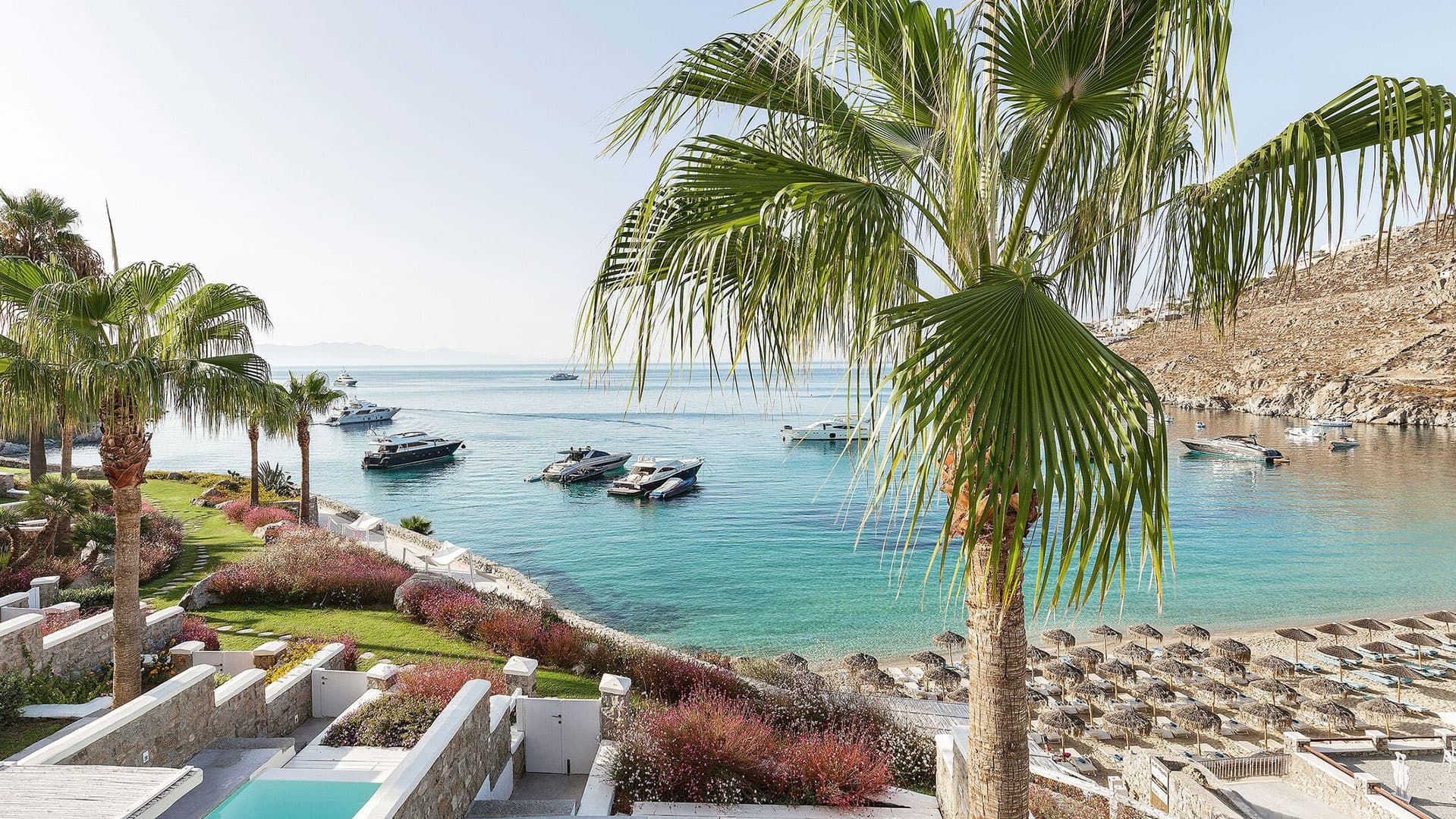 Grecotel Mykonos Blu – Resort Luksoz me Pamje nga Deti Egje