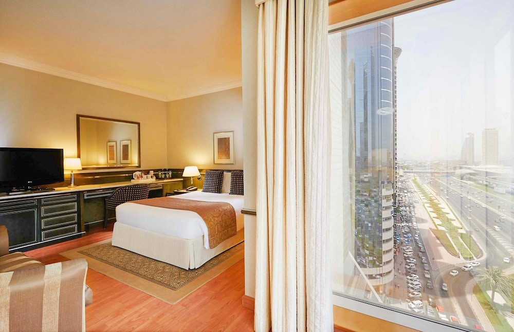 Millennium Plaza Downtown Hotel
