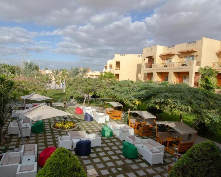 Swiss Inn Pyramids Golf Resort - VIAJES COASMEDAS