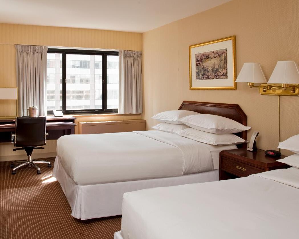 Manhattan At Times Square - Semana Santa 2025 5N