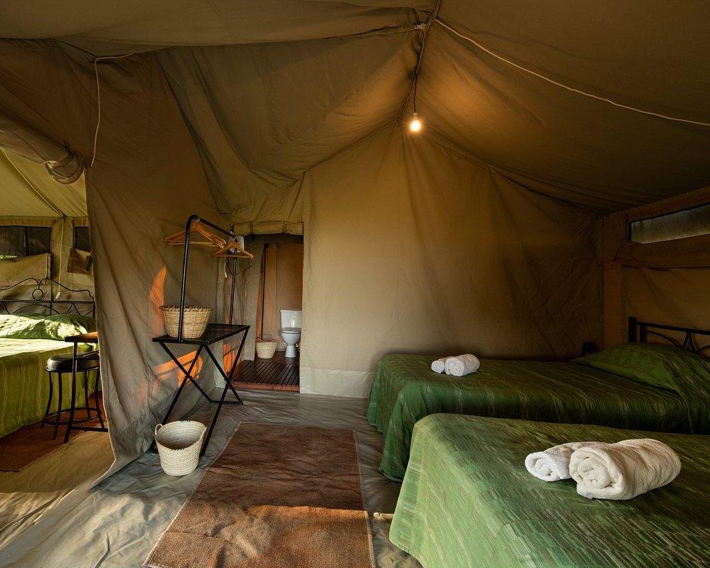  Kati kati Tented Camp