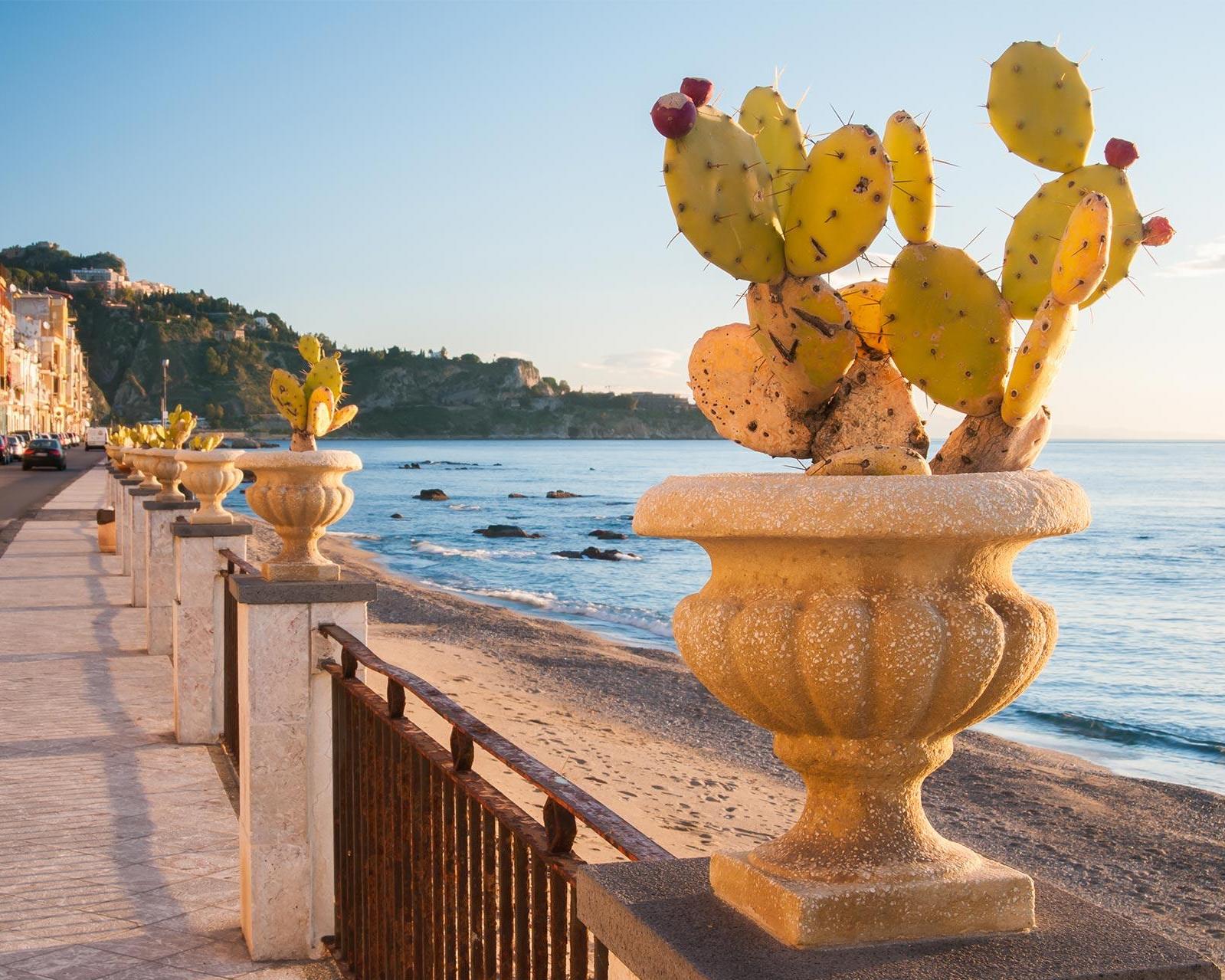Sejur plaja Giardini Naxos, Sicilia, Italia - iulie 2026
