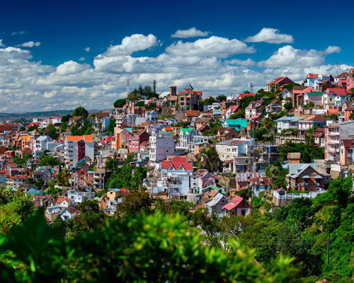 Madagaskar Rundreise "Menschen und Lemuren" & La Reunion Hintergrundbild