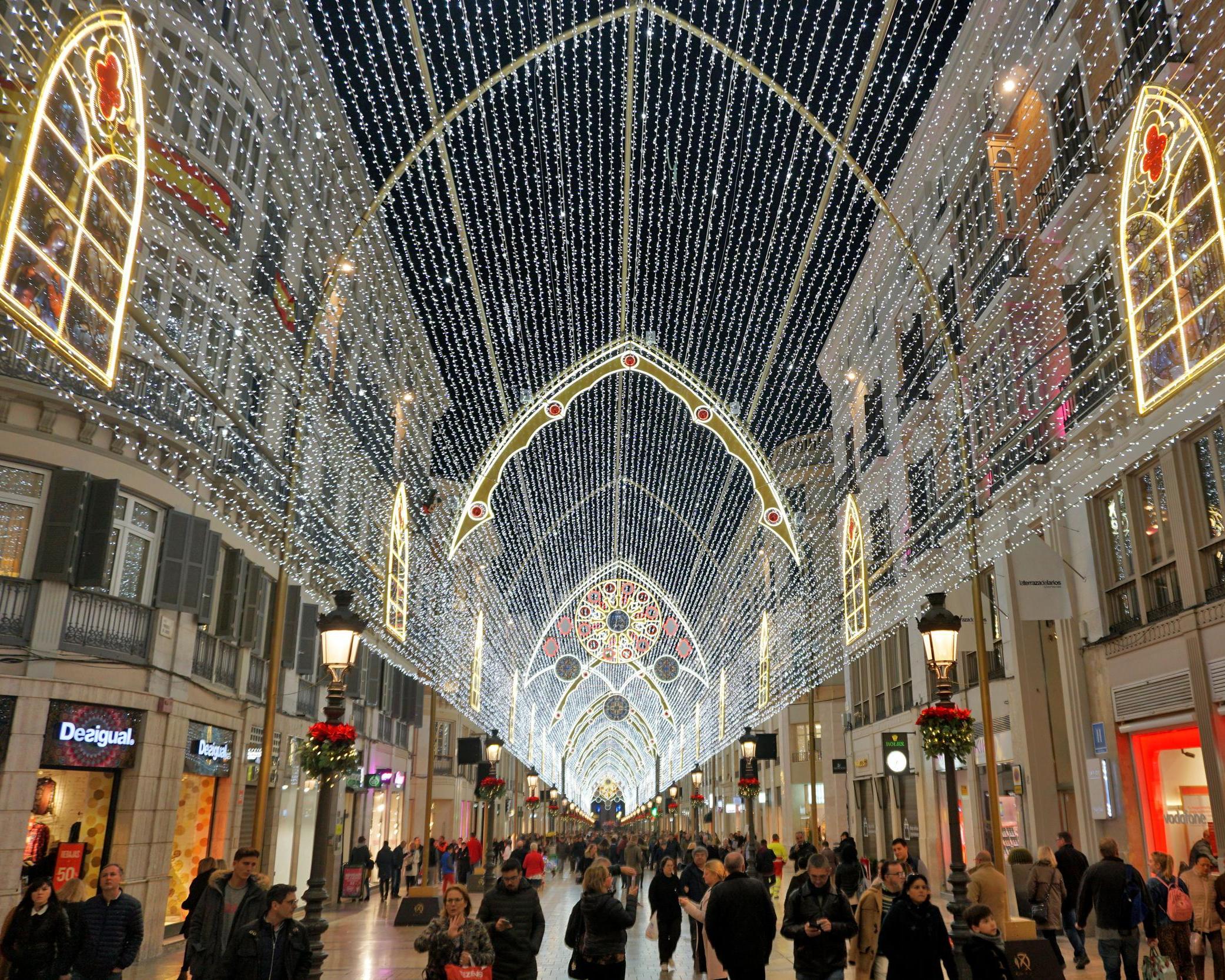 Enamórate de la Navidad en Málaga desde Vitoria