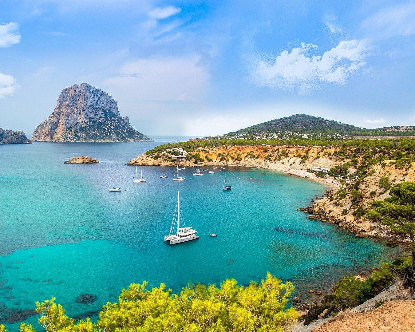 Descubre este verano la hermosa isla Ibiza