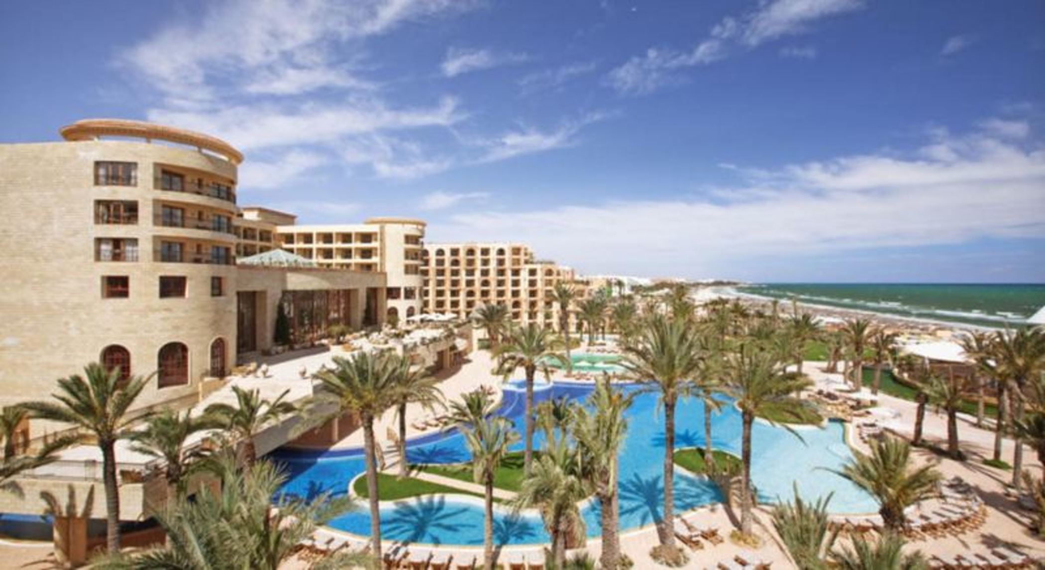 7 Übernachtungen im Hotel Mövenpick Sousse mit Halbpension und 3 Greenfees