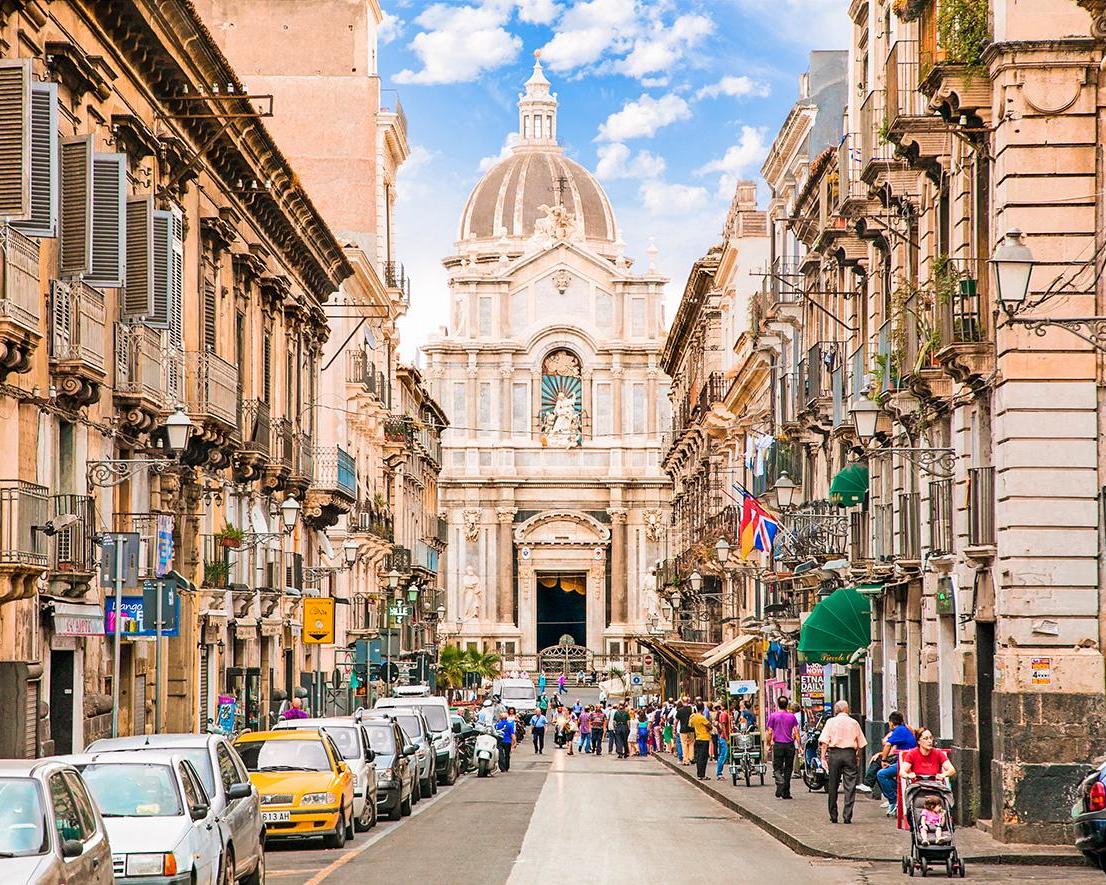 Mietwagenrundreise ab Catania: Kulturstädte & Traumstrände