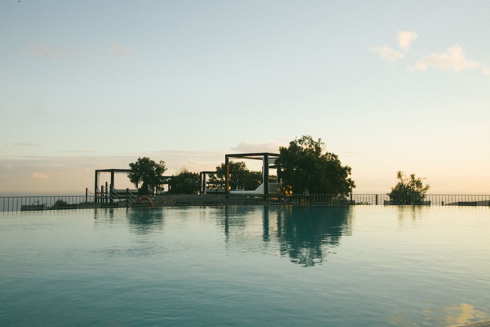 7 Übernachtungen im Hotel Salobre mit Frühstück und 4 Greenfees (GC Salobre, GC Maspalomas, GC Anfi Tauro, GC Meloneras) 7 Übernachtungen im Hotel Salobre mit Frühstück und 4 Greenfees (GC Salobre, GC Maspalomas, GC Anfi Tauro, GC Meloneras)