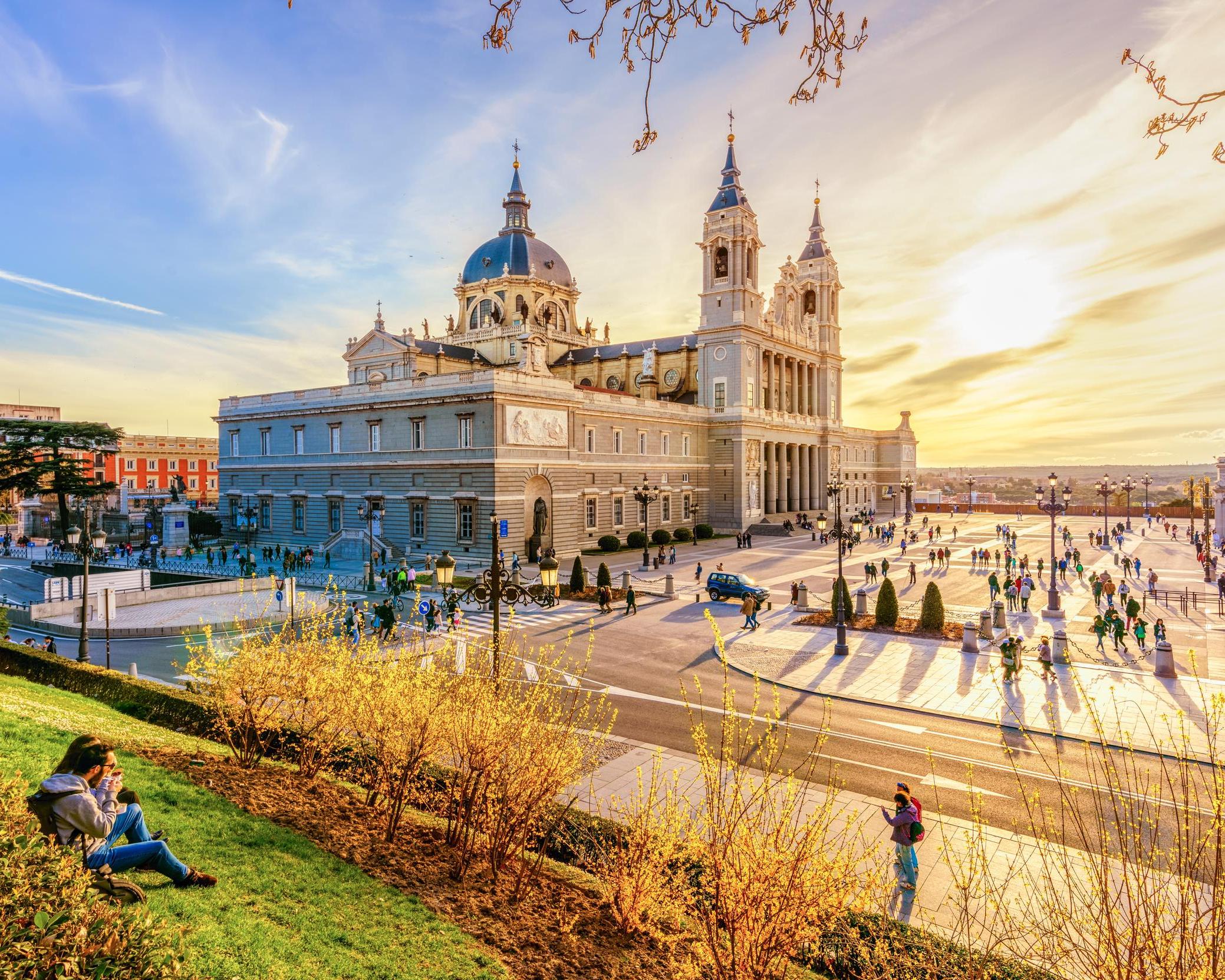 Visita la capital, ofertón a Madrid