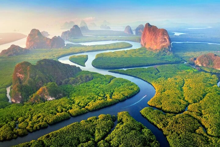 Descopera Phuket, Thailanda - ianuarie 2026