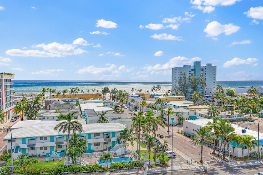 Miami-Hollywood Beachside Boutique Suites con vuelo incluido