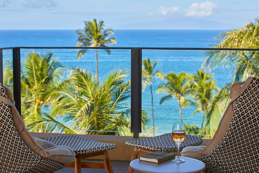 Four Seasons Maui: White Lotus luxe strandvakantie afbeelding