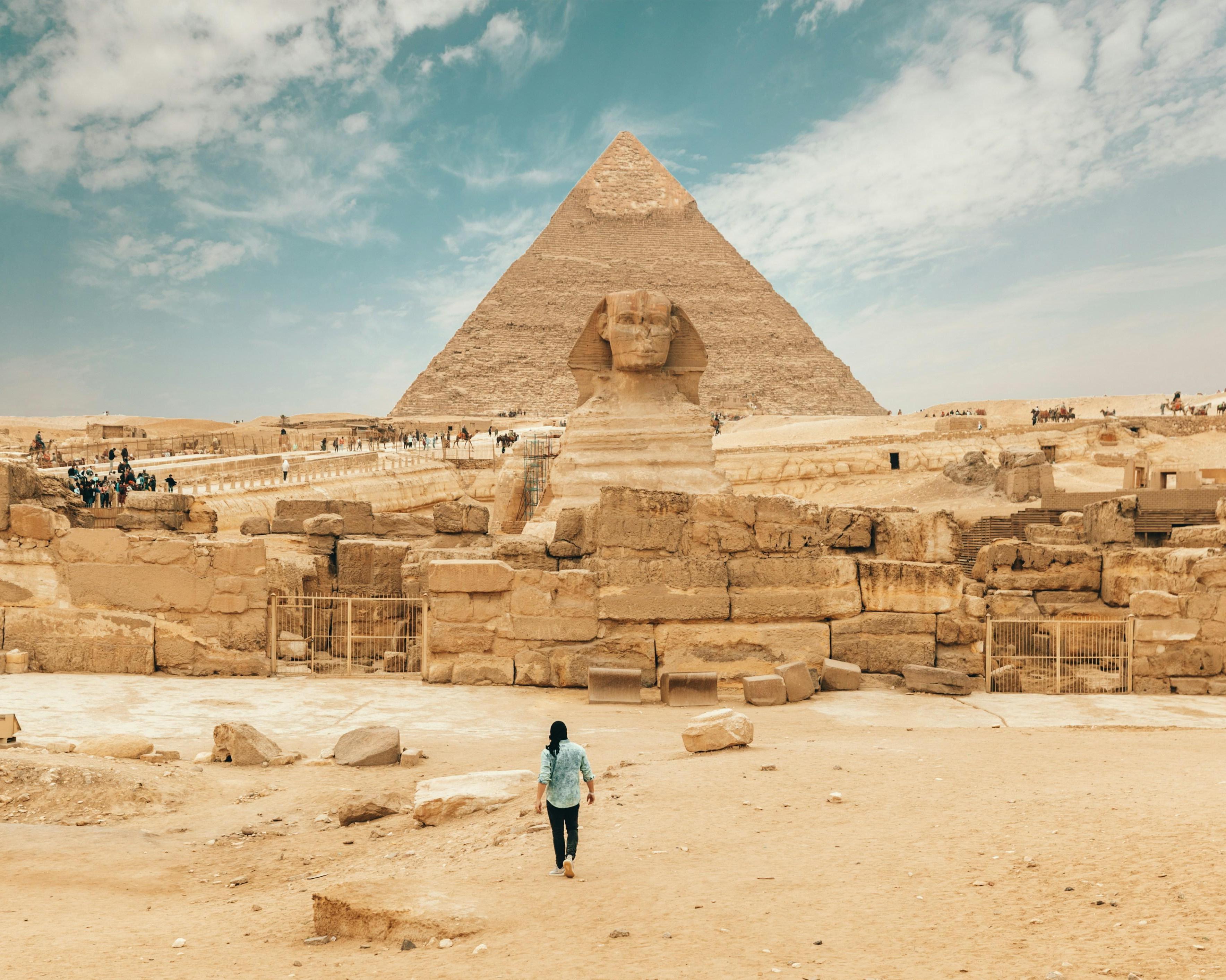 Gizeh mit Grand Egyptian Museum & Pyramiden Tour & All Inclusive Sharm El Sheikh