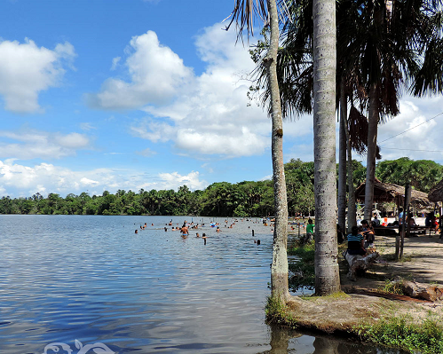 Iquitos con excursiones con vuelo incluido