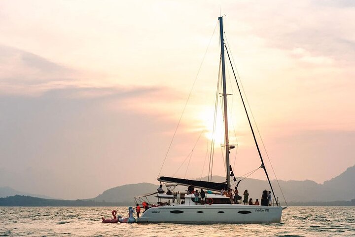 Valentine's Day - Honeymoon in Phuket, Thailanda