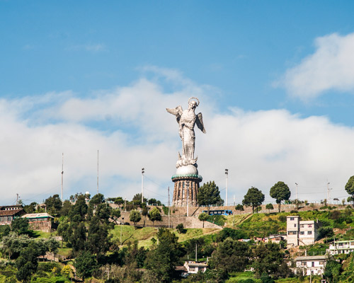 Quito, Kreuzfahrt Galapagos Legend "West" & Baden Montanita
