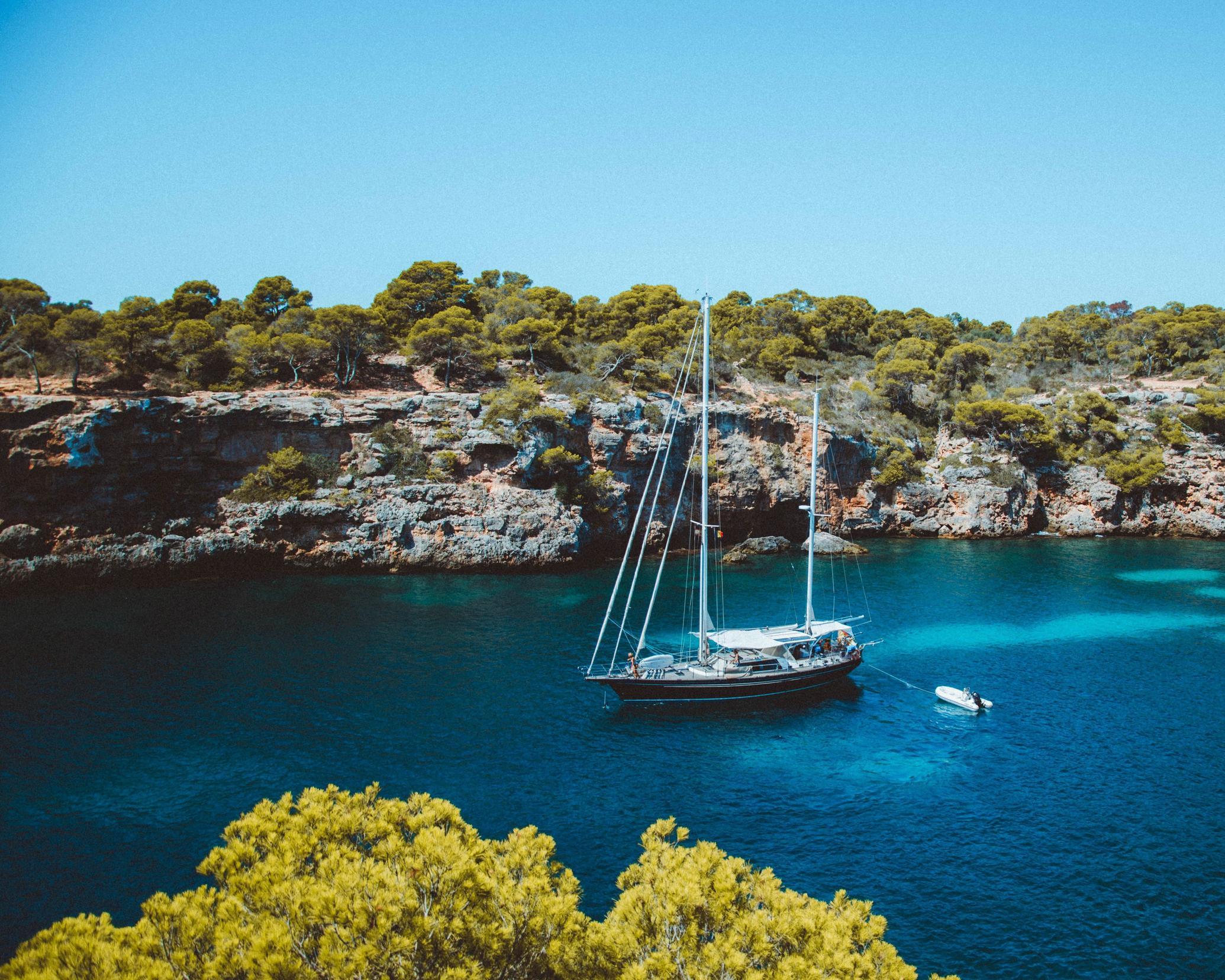 Recarga las pilas en Mallorca desde Santiago Recarga las pilas en Mallorca desde Santiago
