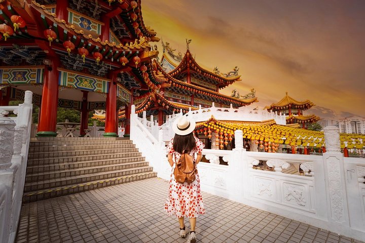 Revelion 2026 - Kuala Lumpur & plaja Bali - din Cluj