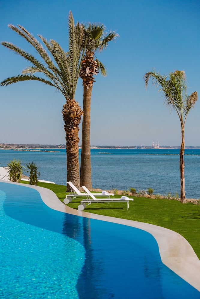 Revelion 2027 - Sejur plaja Larnaca, Cipru