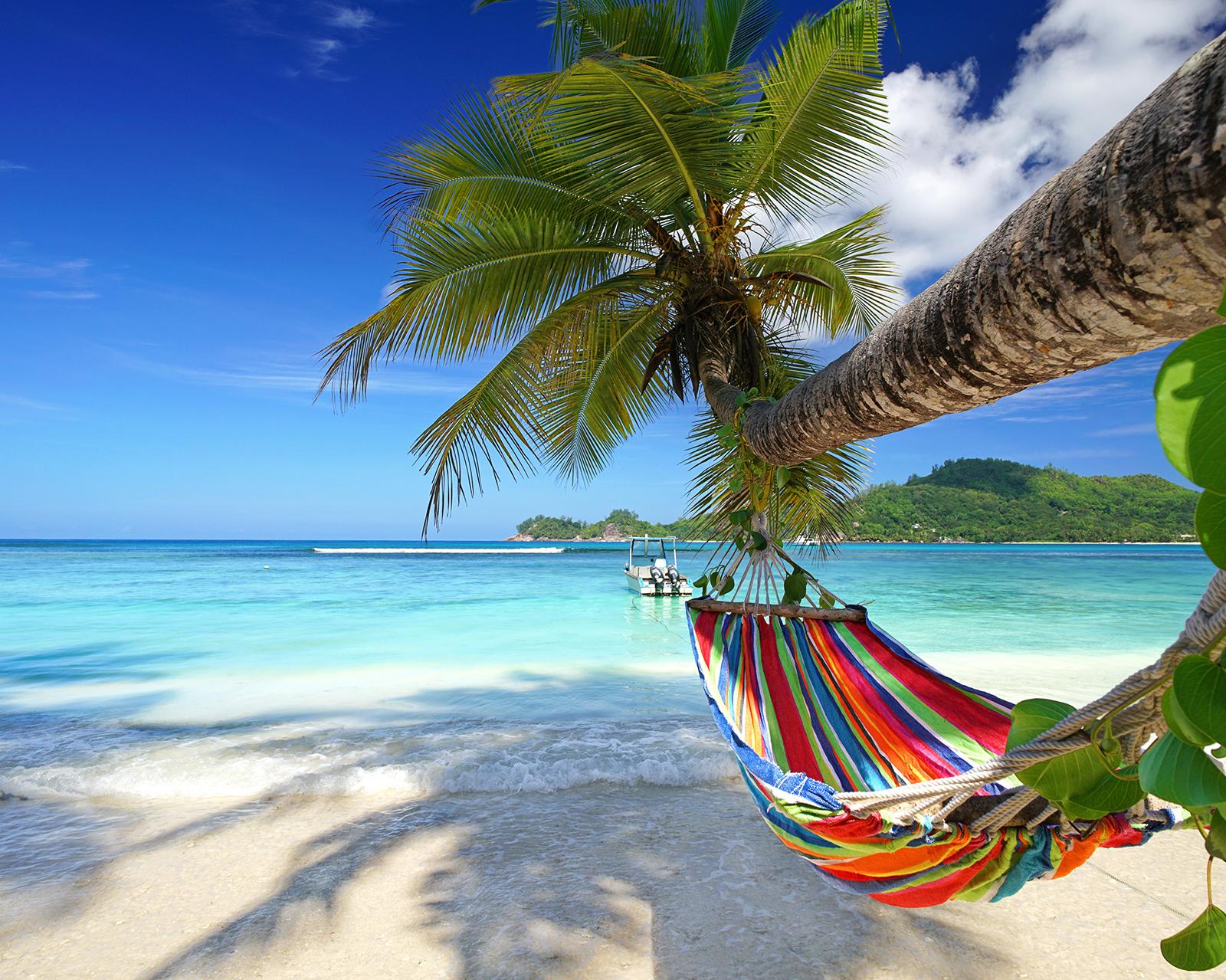 1 Decembrie - Sejur plaja in Mahé, Seychelles