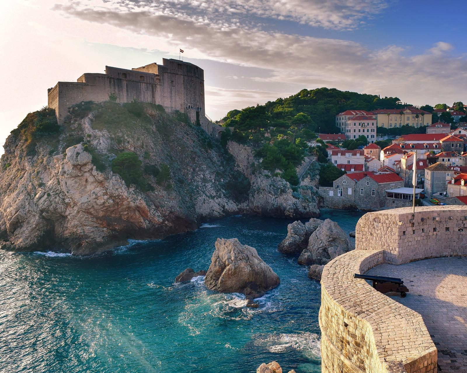 Viaje a Dubrovnik, Croacia con coche de alquiler incluido